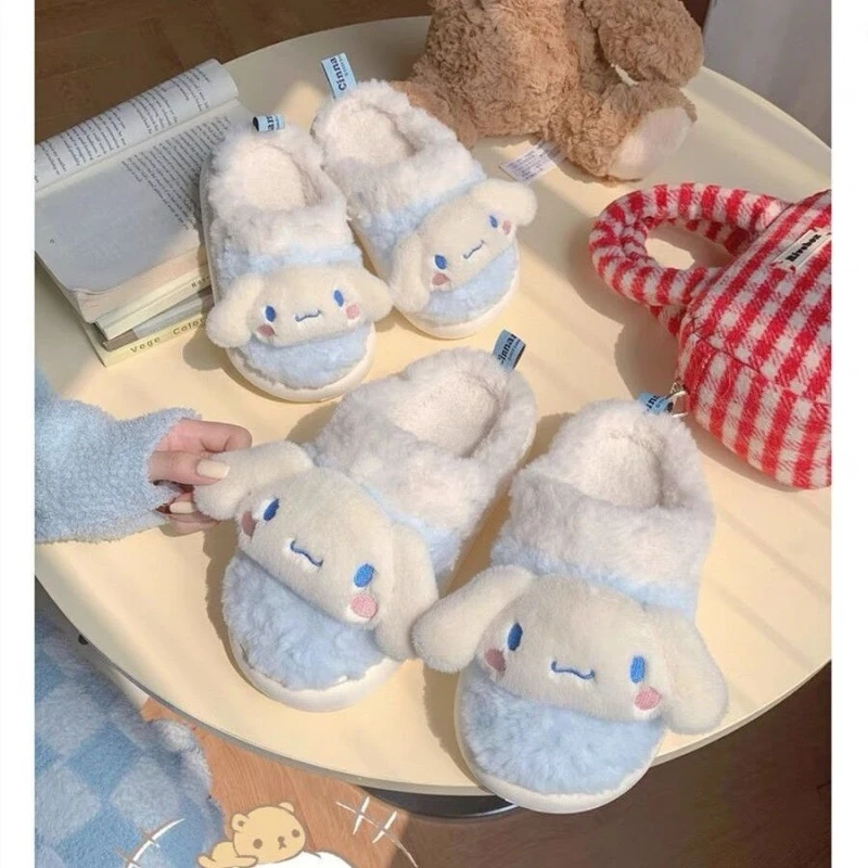 Miniso Cinnamoroll Kuromi Home Plüsch-Hausschuhe, niedlicher Cartoon-Anime-Plüsch, warm, dick, rutschfest, Baumwollschuhe, Indoor-Freunde-Geschenke