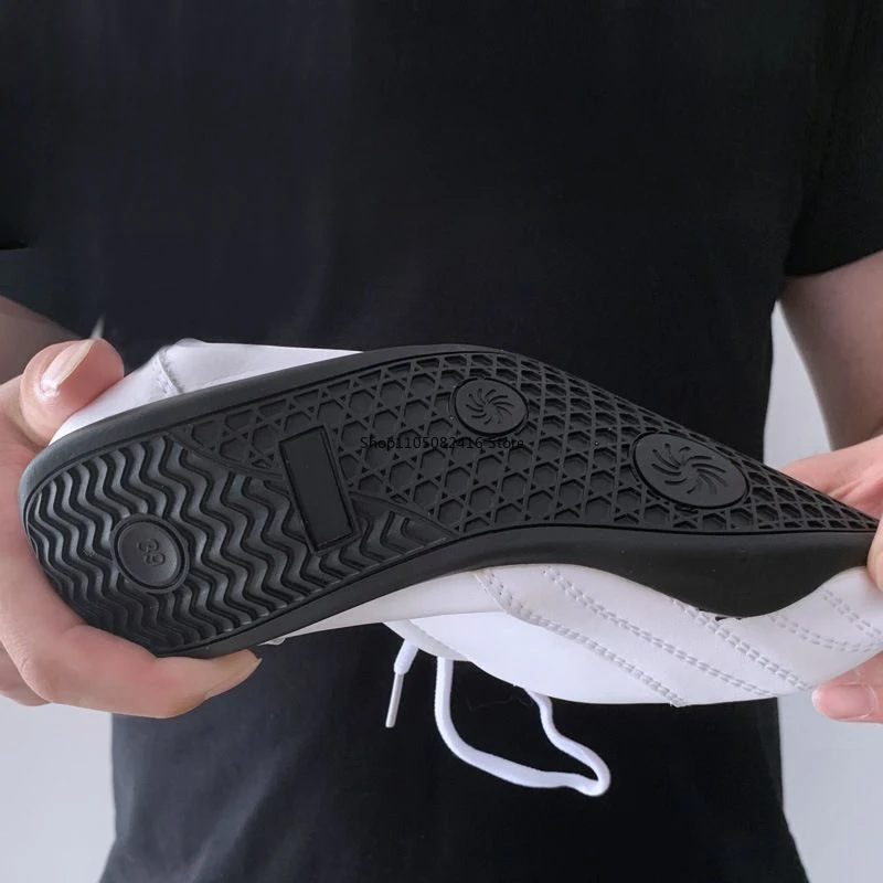 Professional Men Women Martial Arts Shoes Luxury Brand Tai Chi Shoes Unisex Designer Wushu Shoe Couples Comfortable Kungfu Shoes