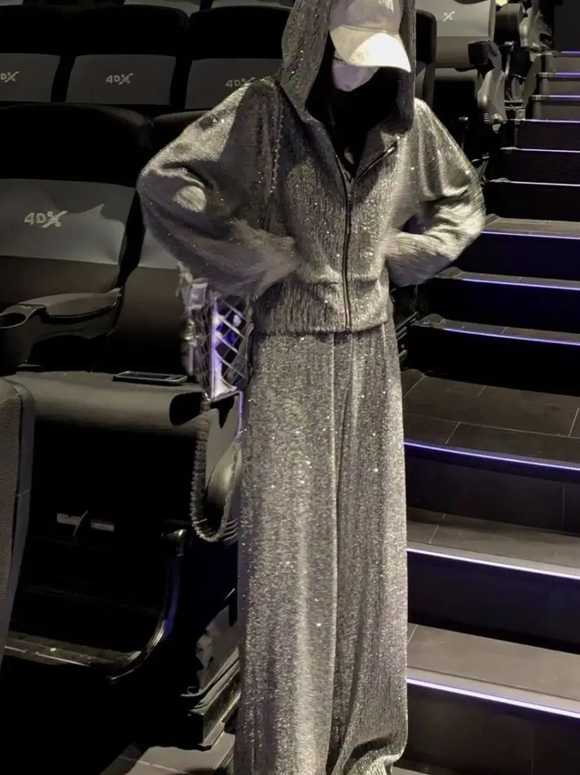 

Повседневный спортивный костюм для женщин: новый весенне-осенний комплект из двух предметов – свободный свитшот и длинные брюки на молнии в уличном стиле