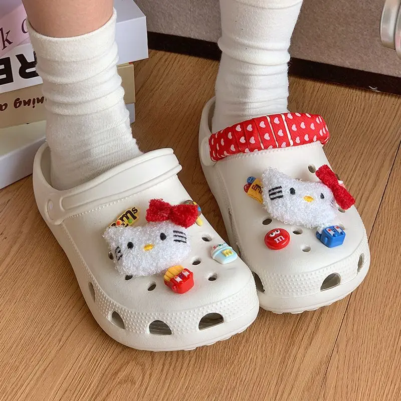 

Hello Kittys Sanrios Slippers Thick Bottom Hole Shoes Girl Wearing Outside Summer Sandals Increase Height Anti-Slip Slippers