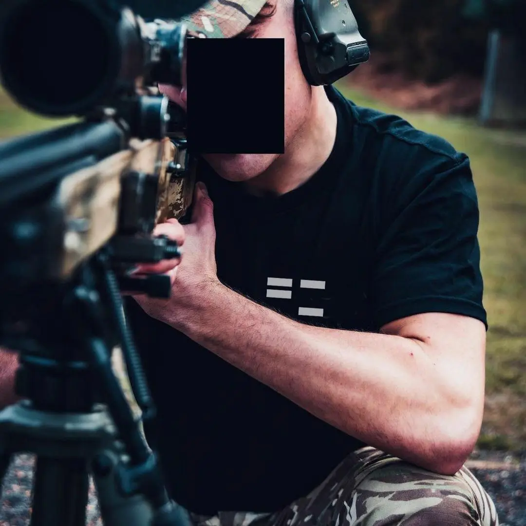 

Одежда для боевых тренировок Ins Trend, футболка с короткими рукавами и физической фитнес-тактикой, мужская летняя повседневная футболка с круглым вырезом и принтом