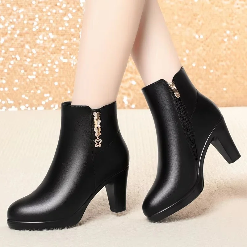 6cm 7.5cm British Style Elegant Soft Leather Boots Women\'s Block Med heels Shoes 2025 Winter Black Warm Short Fur Ankle Boots