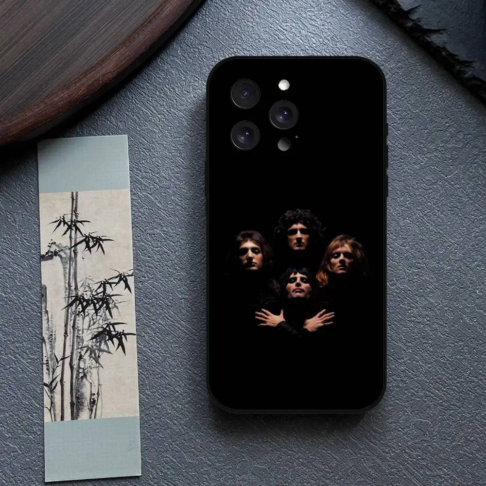 حافظة هاتف فريدي ميركوري كوين باند لهاتف آيفون 17,16,15,14,13,12,11 Plus,Pro,Max,XR,XS,X,7,8 Plus,Mini Black Silicone Soft