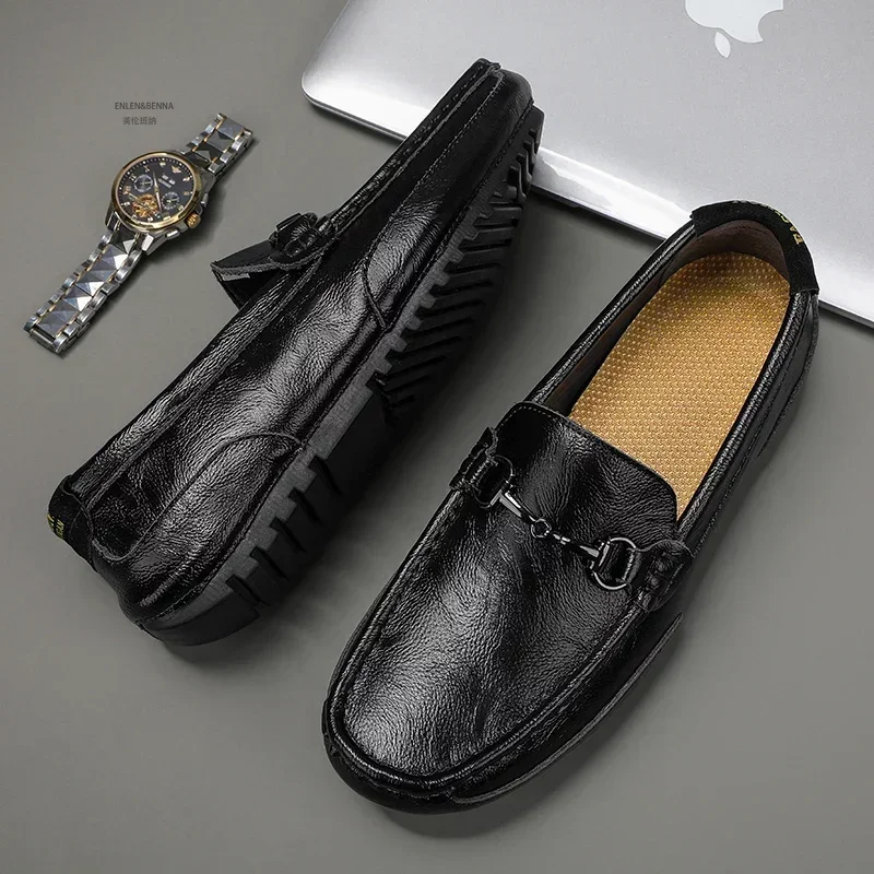 38-47 fashion men\'s shoes genuine leather loafers Mens casual new designer driving high quality Boy Free Shipping