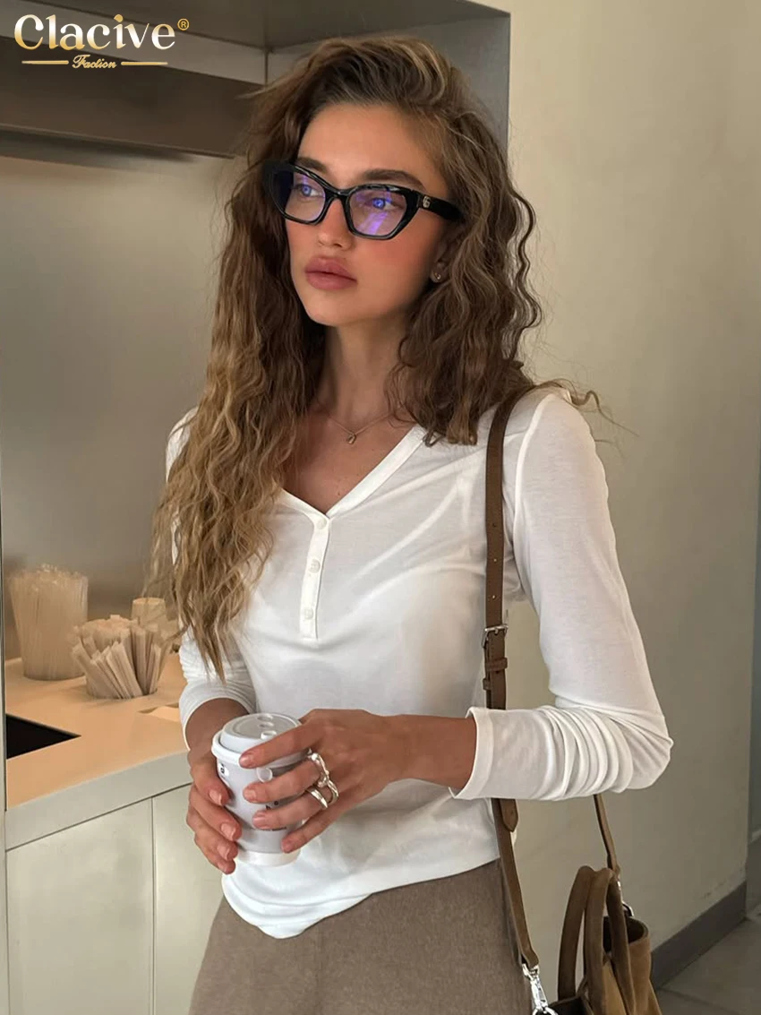 

Clacive модная свободная белая женская футболка 2026 сексуальные футболки с v-образным вырезом и длинными рукавами элегантный классический однотонный топ женская одежда