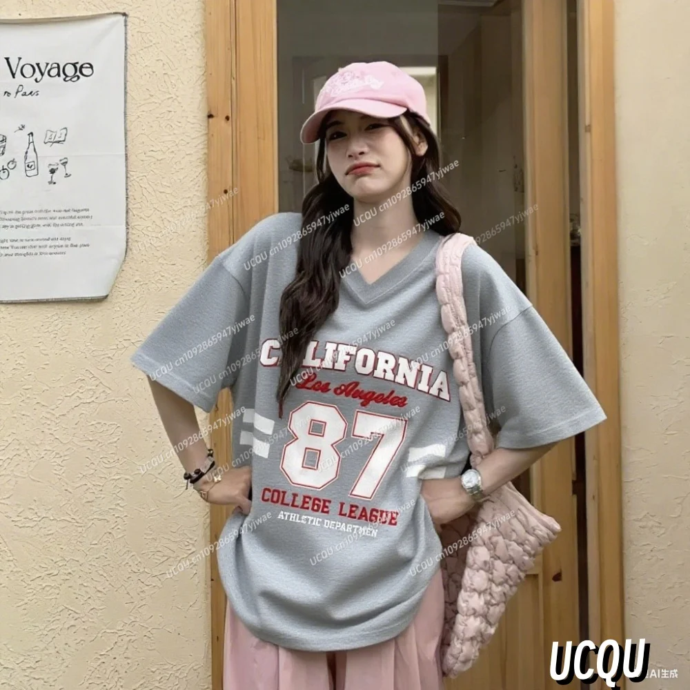 2025 여름 여성용 52번 프린트 V넥 반팔 티셔츠 여름 티셔츠 야구 저지 스트라이프 오버사이즈 스포츠 티셔츠