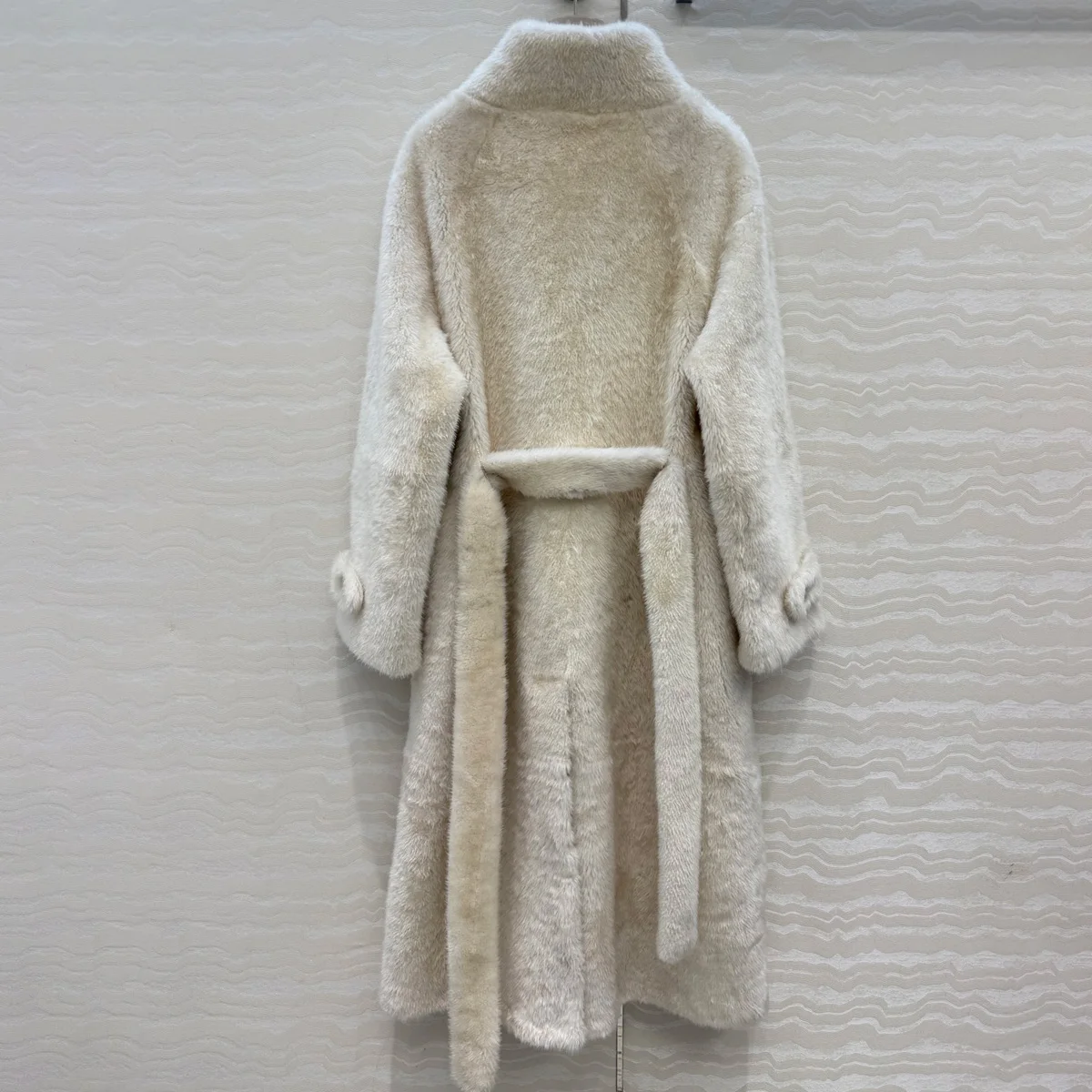High Quality Women Stand Collar Long Plush Coat Belted Single Breasted Warm Outerwear lyt26102023