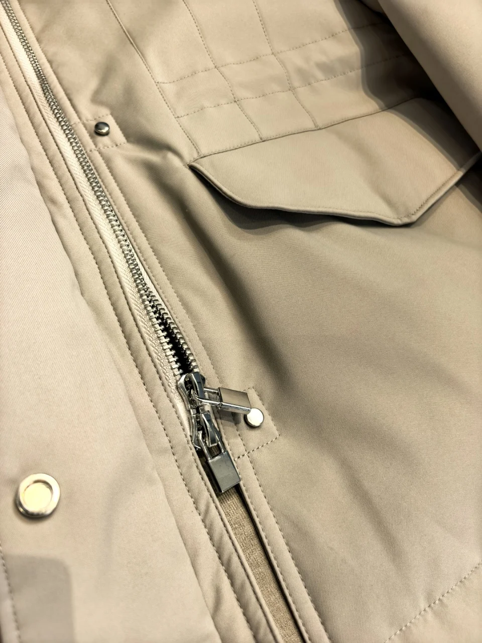 2025 Autumn/Winter New Women'S Stand Collar Waterproof Technical Fabric Hooded Slim Waist Goose Down Coat