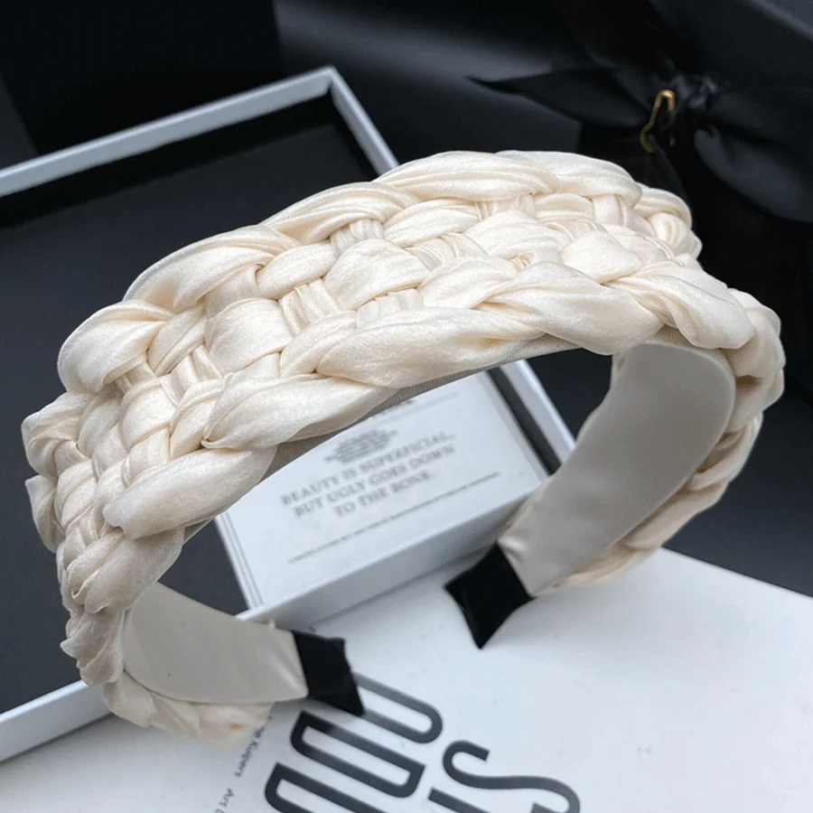 

Advanced Fried Dough Twists Hand Knitted Hair Band for Women Fashion Headwear Wide Edge Pressed Hair Shampoo Headband