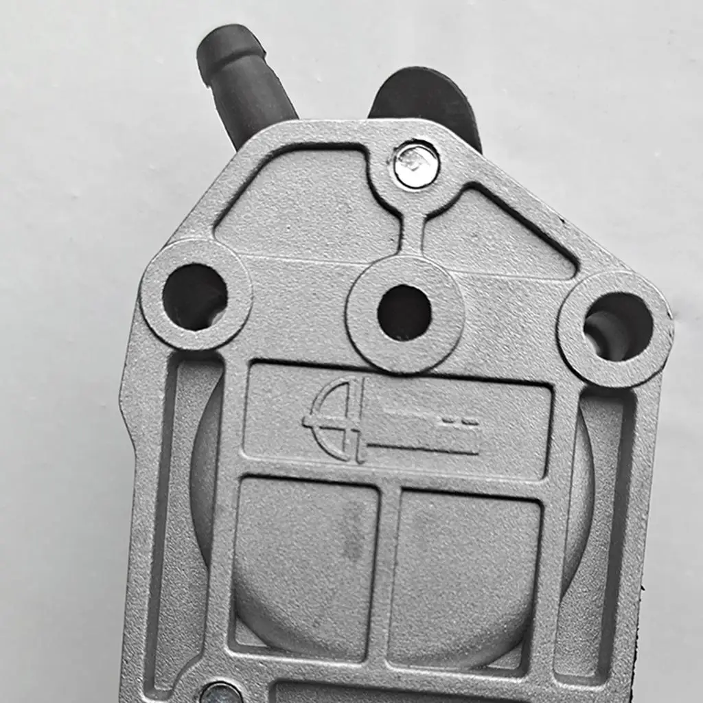 

Топливный насос в сборе для подвесного мотора Yamaha # 692-24410-00 70x52x30мм Серебристый