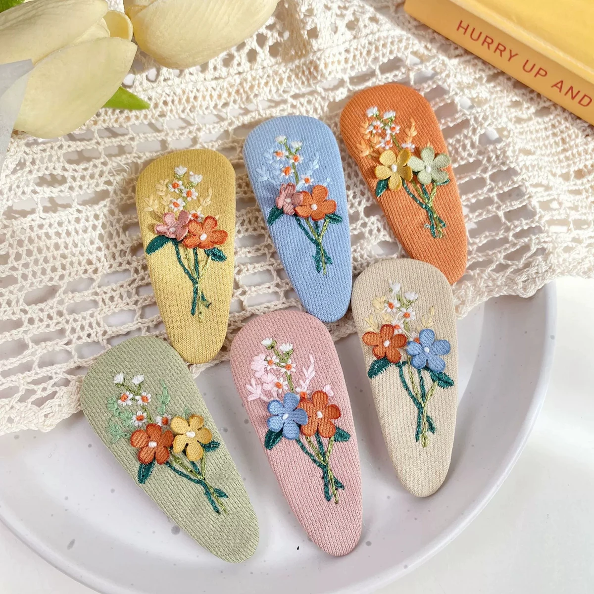 

2Pcs/Lot Girl Hair Clips Floral Embroided Snap Clip Kids Flower Hairclip Children Hair Accessories Korean Style Handmade BB Clip