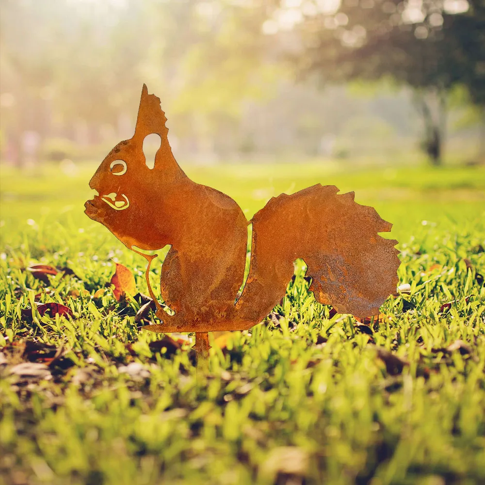 Squirrel Yard Decor as Garden Decoration - Rusty Metal Yard Art in Corten Steel for Outdoor and Handmade Allure.