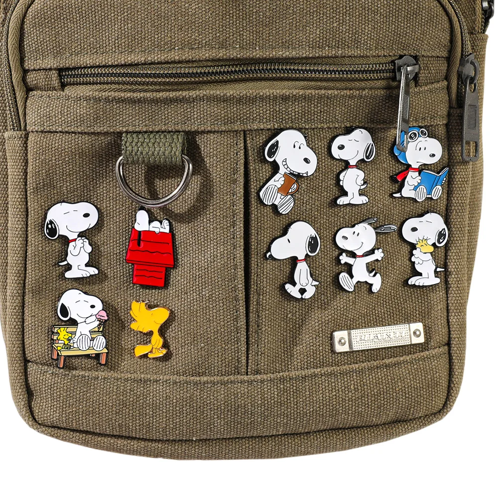 10er-Set Snoopy Emaille-Pins: Cartoon Charlie Brown, Woodstock, Kawaii Anime Metallbroschen, niedliche Anstecknadeln für Rucksäcke – Detail 4