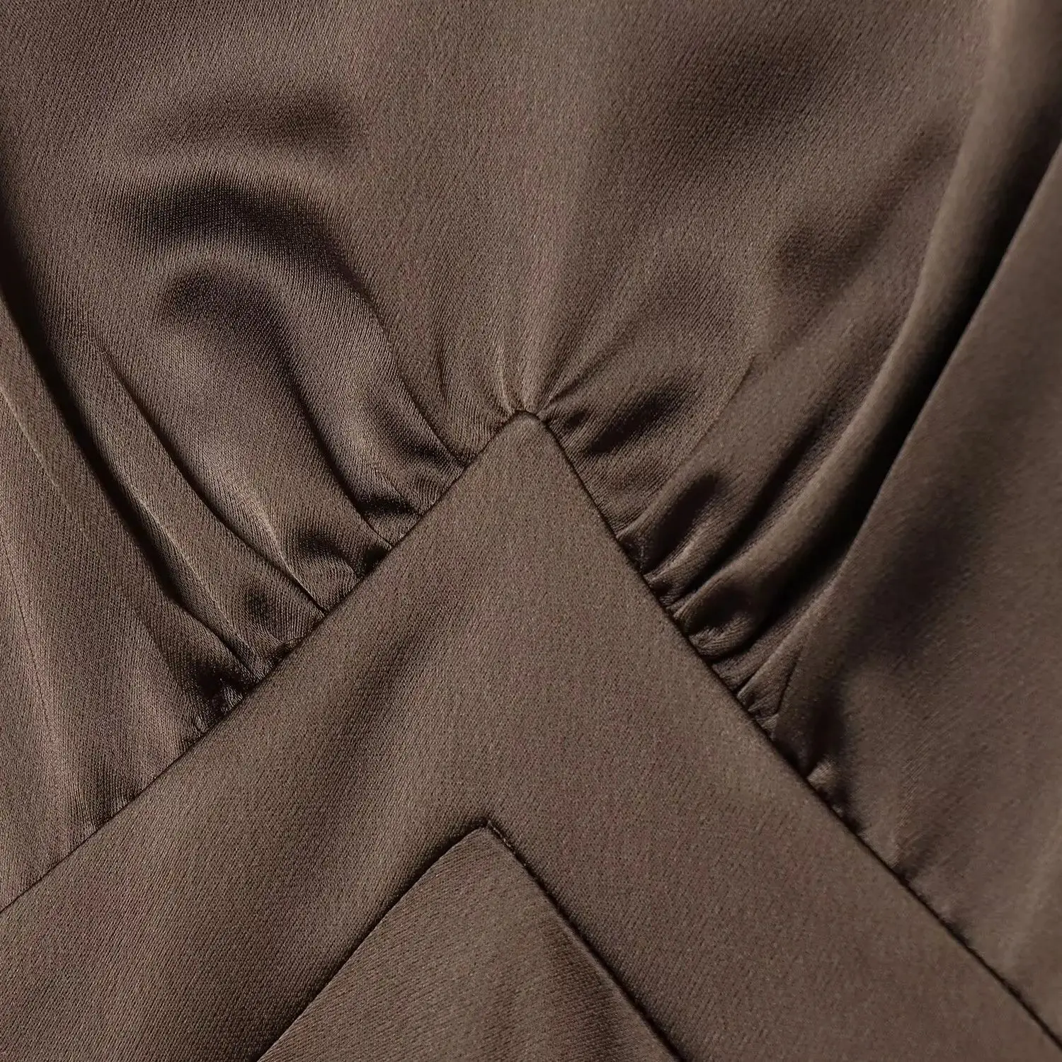 DiYiG FRAU 2025, Winter, neue Mode, Weste-Stil, Satin-Textur, schickes, rückenfreies, schlankes, ärmelloses Kleid, Vestidos Mujer