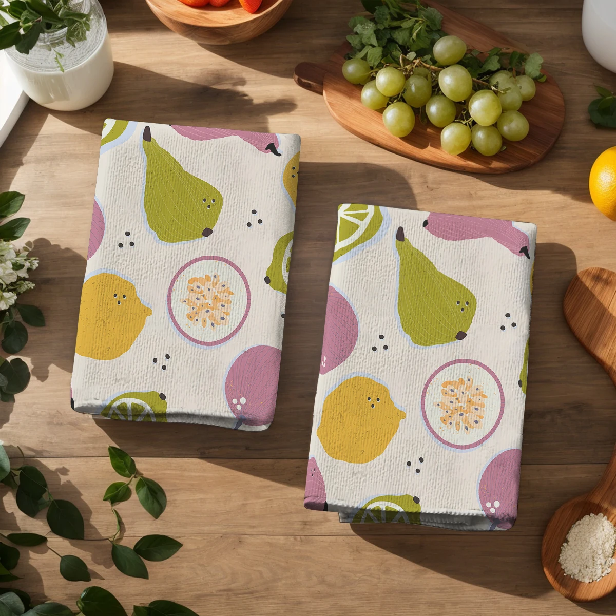 Pear & Bee Floral Pattern Polyester Dish Cloth - Fade Resistant, Machine Washable Kitchen Cleaning Cloth