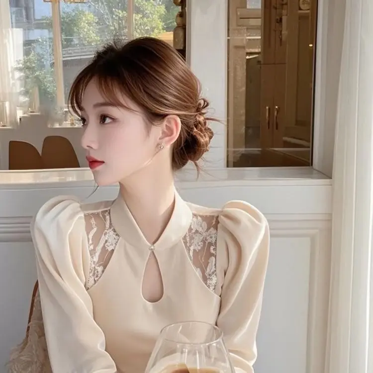 Damska bluzka z koronkowymi wstawkami, bufiastymi rękawami, beżowa, welurowa, na wiosnę i jesień 2025, koszulka, damskie bluzki i koszule na jesień TT368