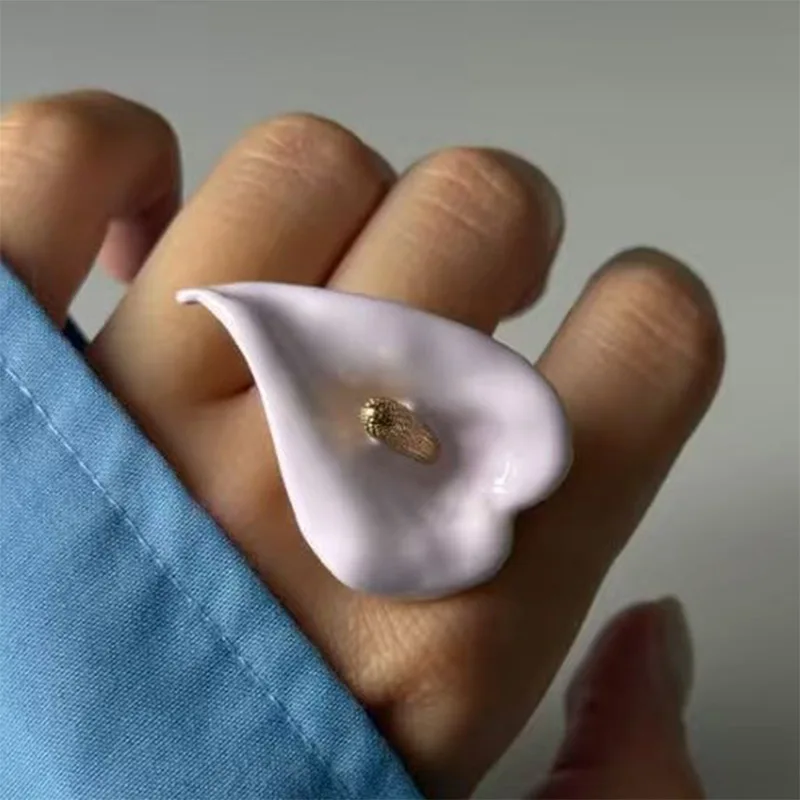 Exaggerated Calla Lily Flower Open Ring Unique Design Dripping Oil Enamel Finger Ring Adjustable Statement Jewelry Gift
