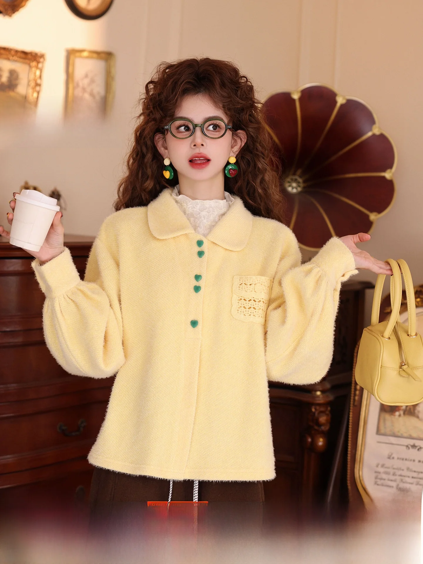 

Thiened Long Sve Women's irt Fake Two-Piece Yellow Milk Color Versatile Top Chen Jiajie Ginkgo Tailoring Winter New Ar...