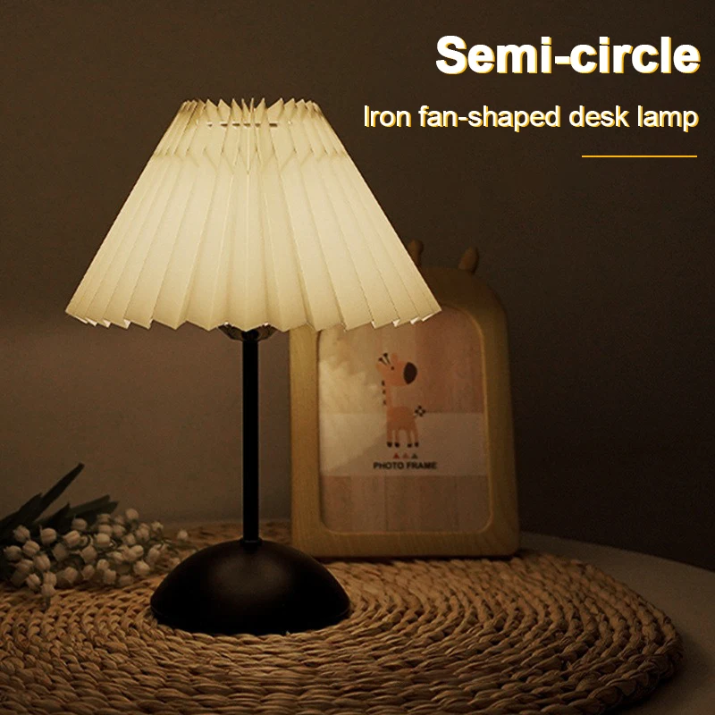 LED Table Lamp Nordic Pleated Fabric USB Plug For Living Room Home Bedroom Atmosphere Decoration Not Including Bulbs