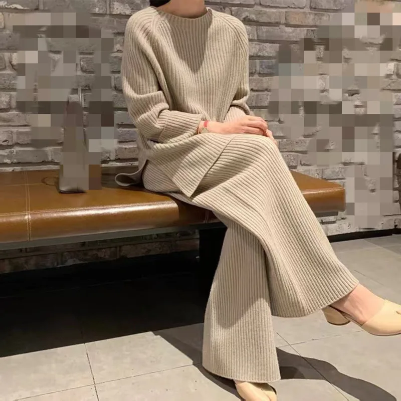 

2024 Autumn/Winter New Women's Fashion And Western Style, Age Reducing Two Piece Knitted Sweater, Straight Tube Pants Set, Women