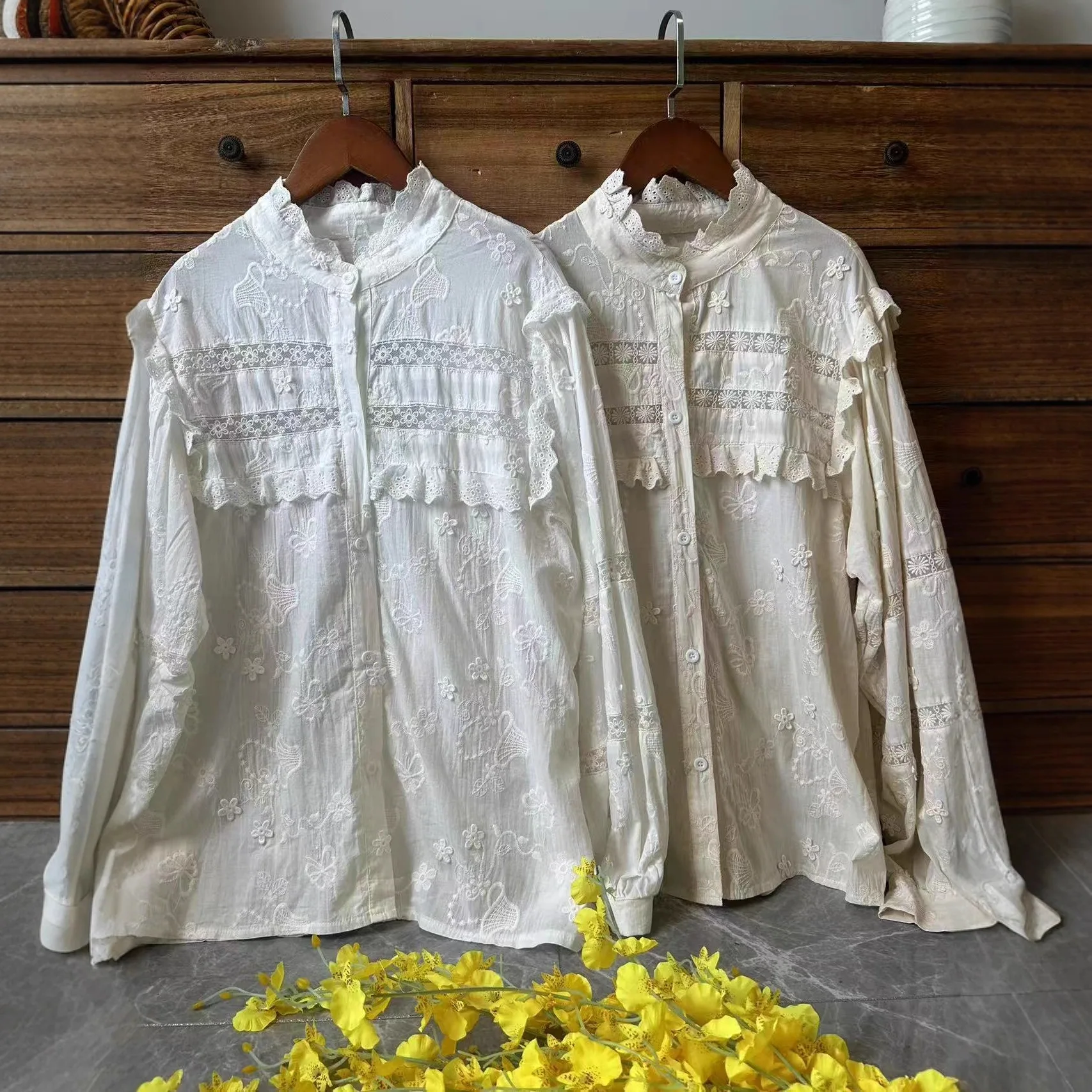 

Luxury women's blouses victorian clothing vintage cotton stand collar lace patchwork white beige shirts long sleeve blouses