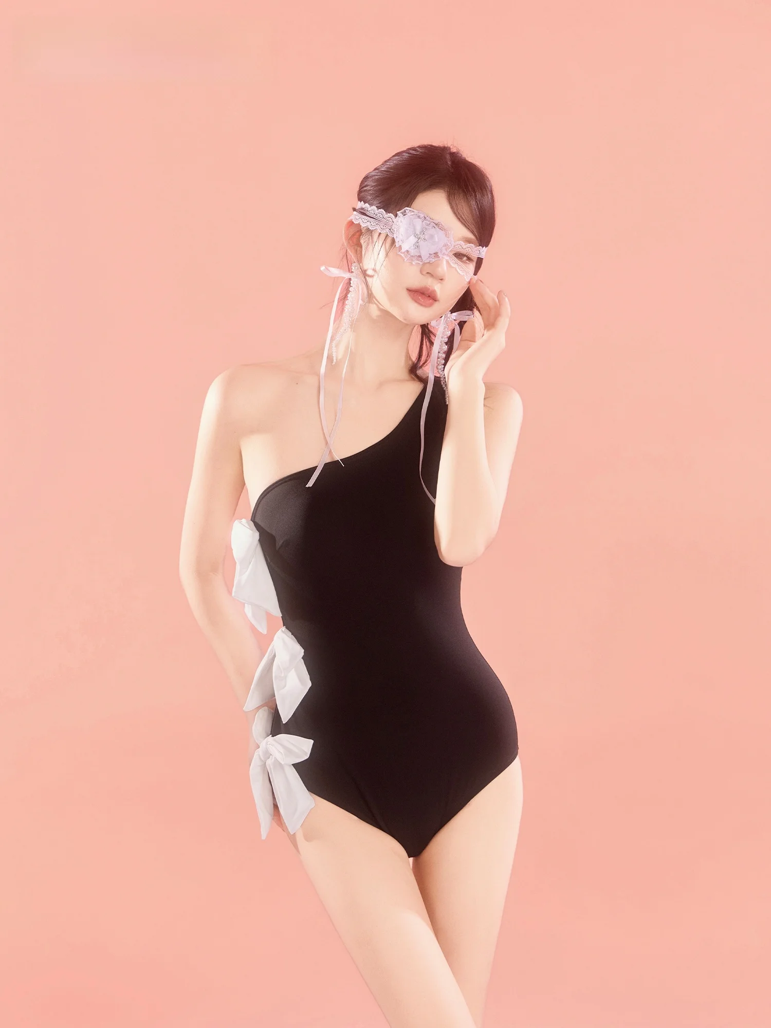 

Bikini Swimsuit Women's Hot Spring New 2026 High-End Sensation One-Piece Knot Sexy Pure Desire Beach Belly Cover