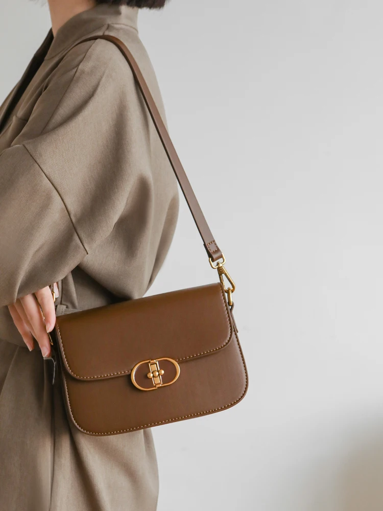 nouveau-sac-carre-compact-2026-pour-femme-–-sac-tofu-de-commuter-au-design-simple-et-haut-de-gamme-–-sac-a-bandouliere-unique