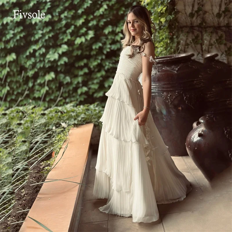 Fivsole Dreamy Spaghetti Strap A Line Wedding Dress Backless Pleated Tiered Bride Gowns Floor Length Wedding Dress Customized