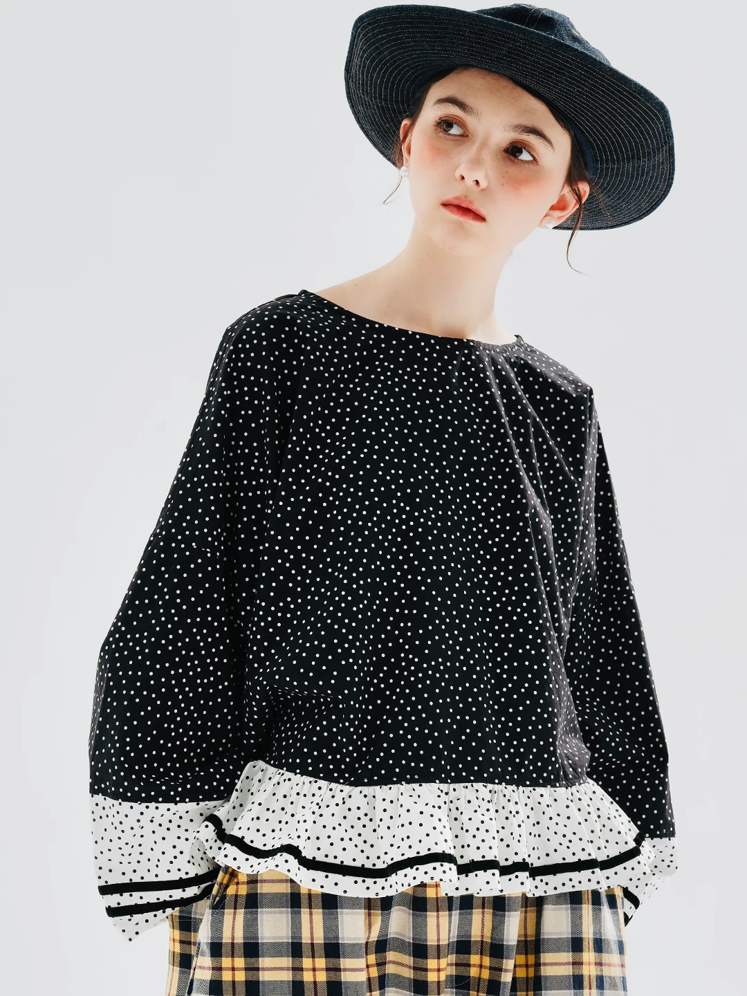 IMAKOKONI original design long sleeve polka dot shirt round neck cover new autumn T-shirt women's 234207