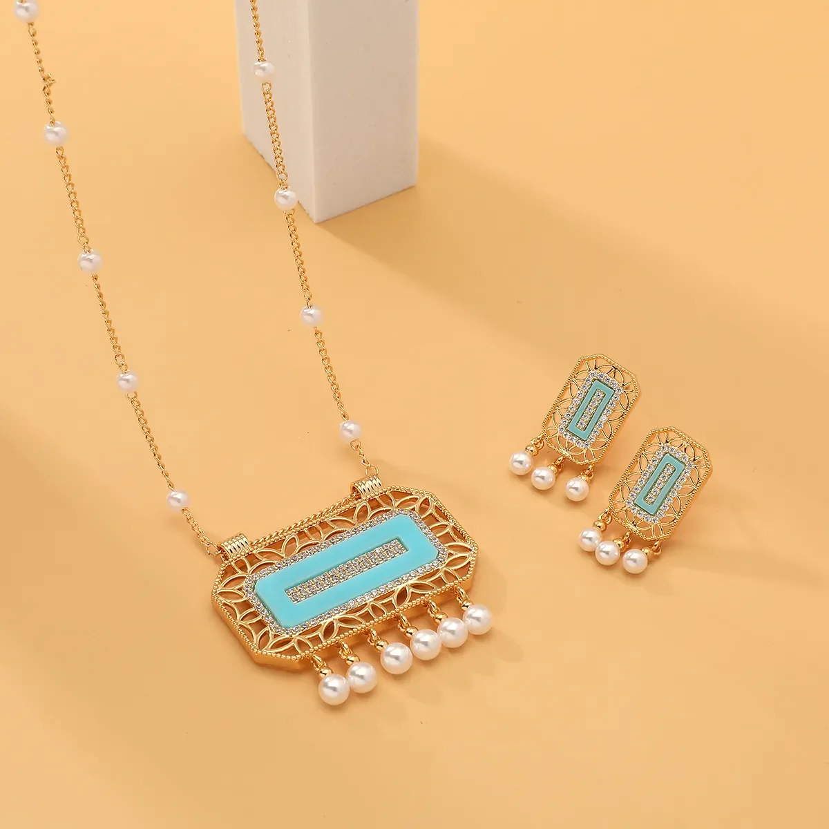 Women Fashion Long Chain Necklace & Earring Hollow Out Dubai Arabian style Shell Pearl Zircon Necklace Middle East Jewelry Set