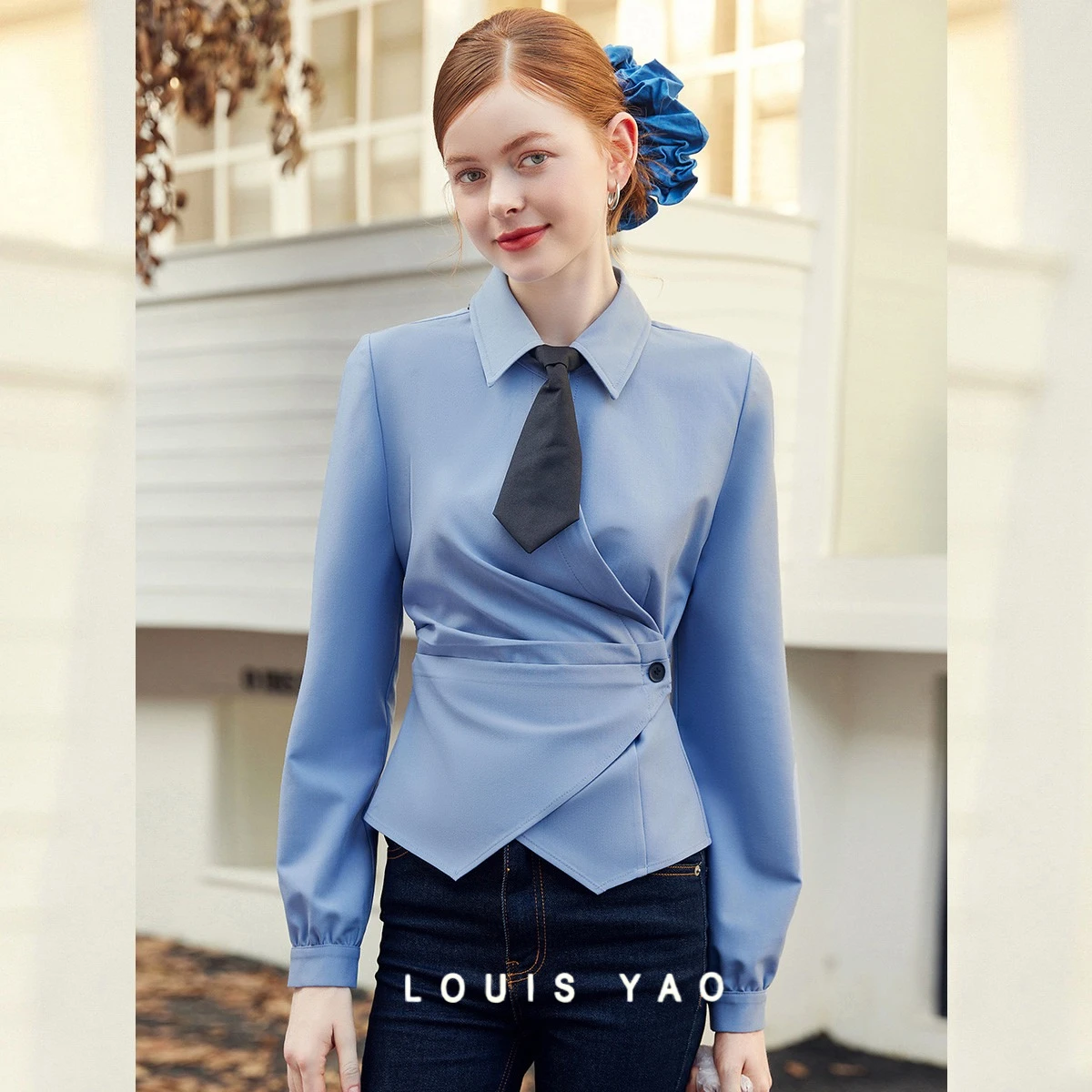 

LOUIS YAO Elegant Slanted Collar Design Blouses 2025 Autumn Retro Tops Slim-Fit Contrasting Color Button-Down Women's Shirt