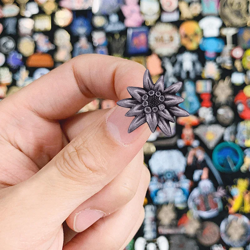 Edelweiss Pin Retro Badge Butterfly Buckle Badge Brooch Decoration Craft Gift - view 4