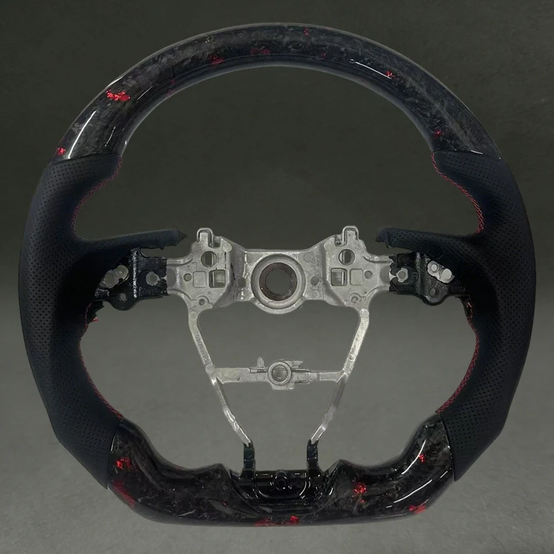 

Красный руль из кованого карбона для Toyota Camry 8-го поколения (2012, 2016, 2018, 2022) – Новинка, возможность самостоятельной окраски