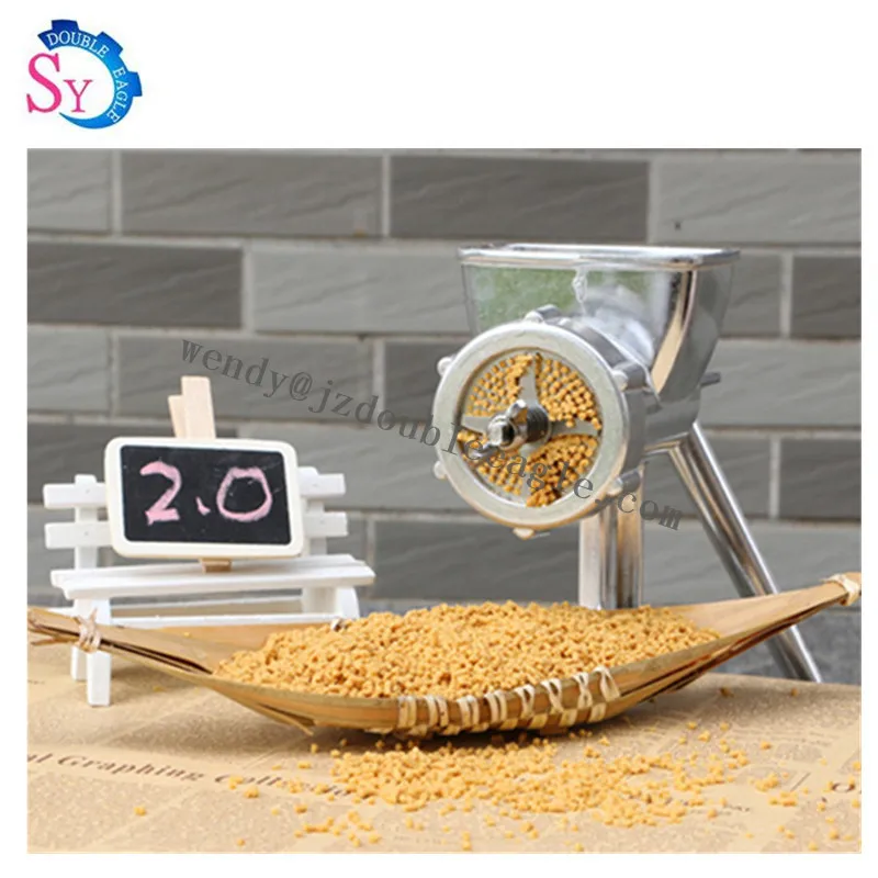 buona qualità uso domestico piccolo manuale per pesci pollame mangime per conigli macchina per fare pellet/strumento per la lavorazione dell'estrusore per foraggio di uccelli a mano