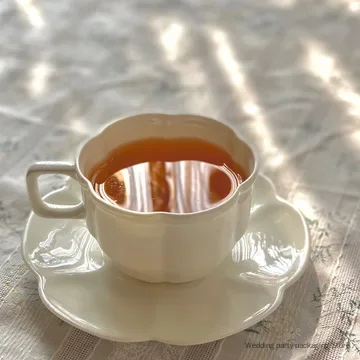 Retro European Style British Afternoon Tea Ladies Ins White Daily Coffee Cup Ceramic Bone China Cup And Saucer