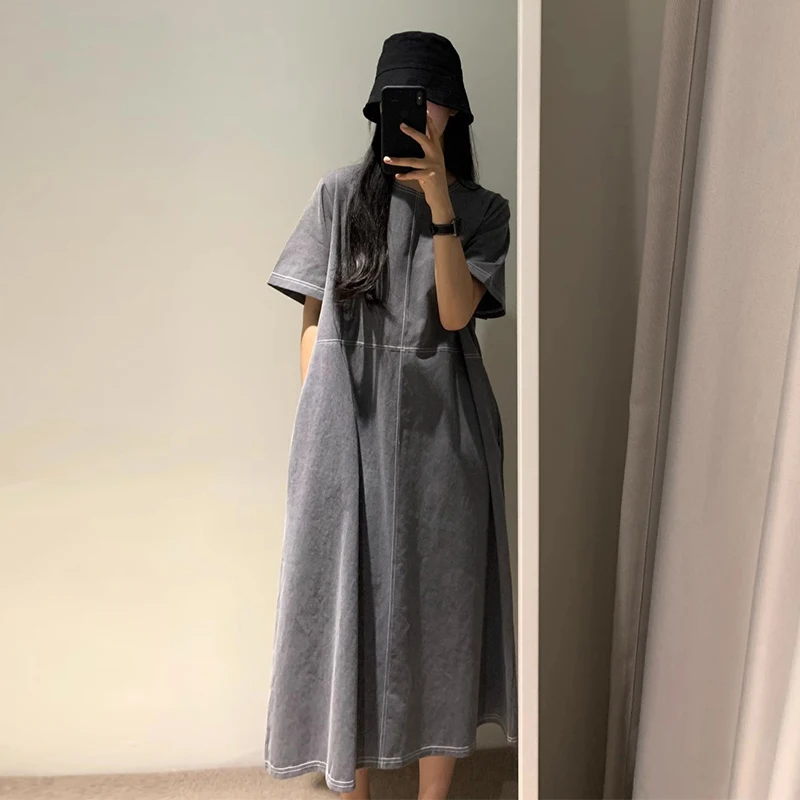 レトロなラウンドネック刺繍デザインルーズカジュアルコットンリネン半袖レディースドレス夏のシックなスタイル快適なロングドレス