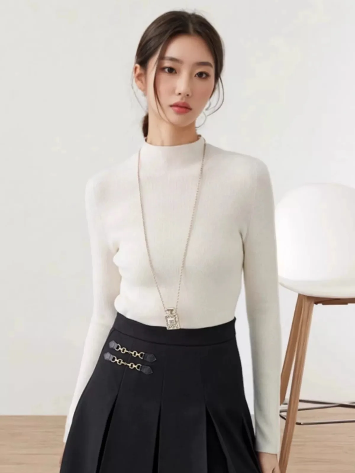 2025 جديد سترة الكشمير المعنقة المرأة محبوك نصف الياقة المدورة المرأة سترة الكورية موضة عادية سترة الكشمير المعنقة المرأة