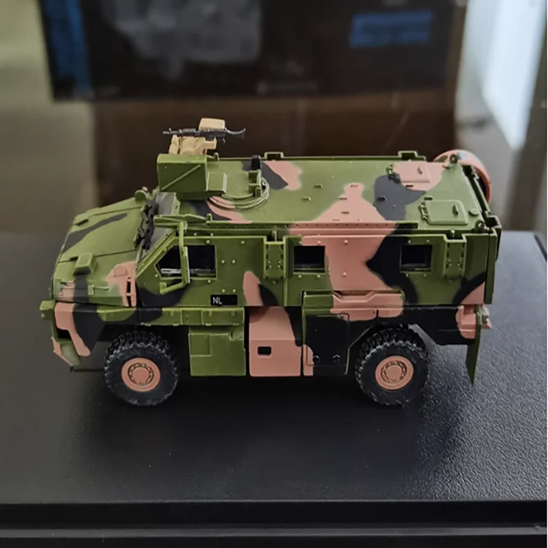 1:72 63052 International Security Assistance Force Bushmaster Armored Vehicle Simulation Model Static Collectible Gift Souvenir