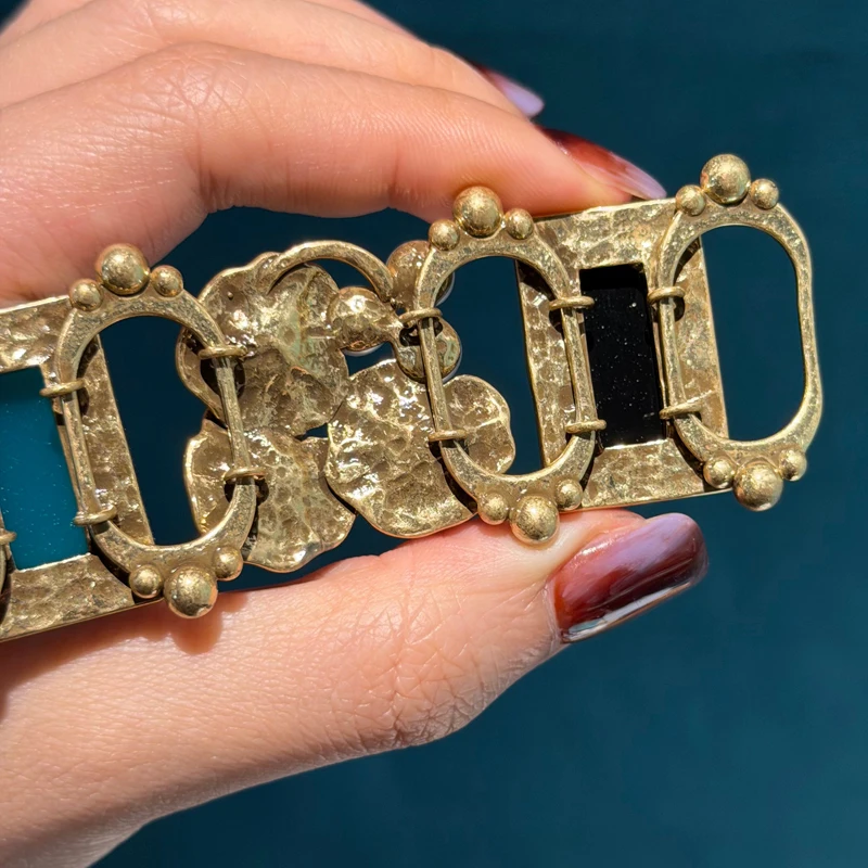 

Vintage Stones Bracelet Woman Pearl Square Blue Black Antique Gold Color Lotus Leaf Luxury Designer Accessories 2026 New Jewelry