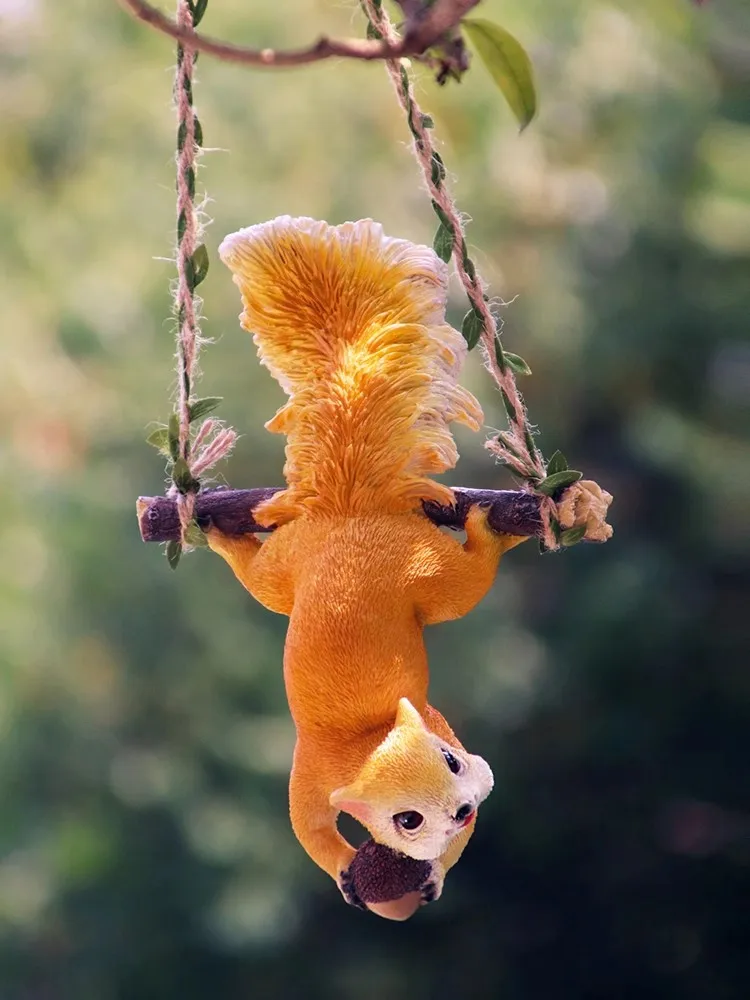 Creative Cute Cartoon Squirrel Monkey Swing Ornaments Resin Gardening  Crafts Hanging Outdoor Courtyard Balcony Tree Decorations