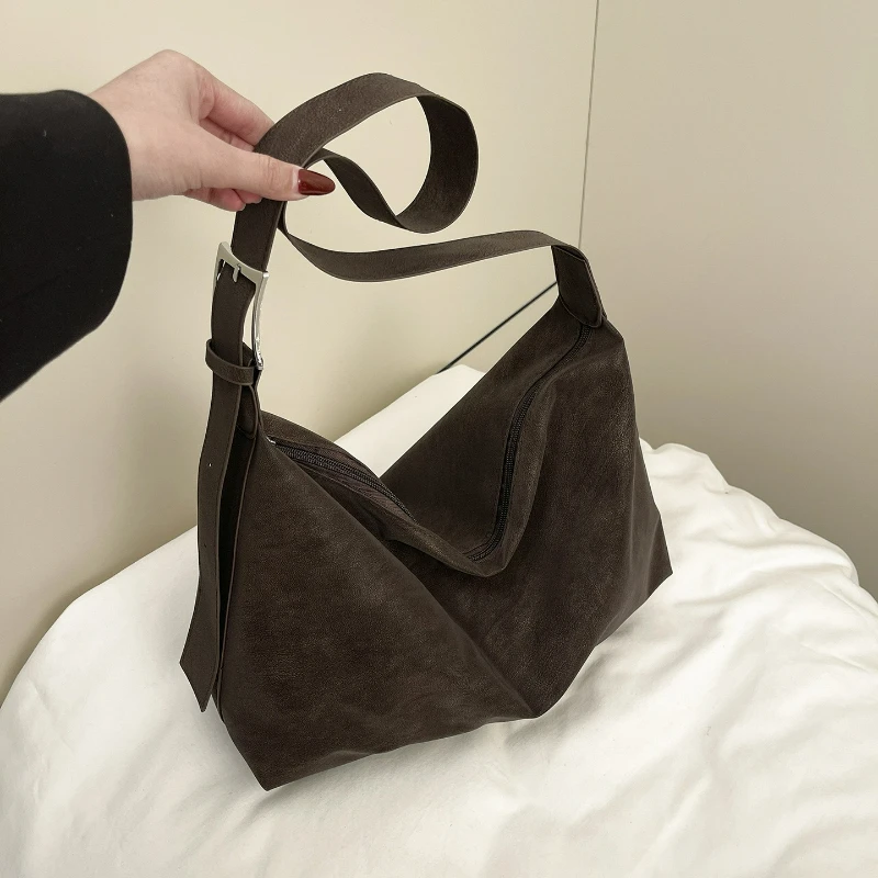 

New Winter Fashion Shoulder Bag Women Large Capacity Crossbody Bag High Quality Comfortable and Versatile Texture Storage Bags