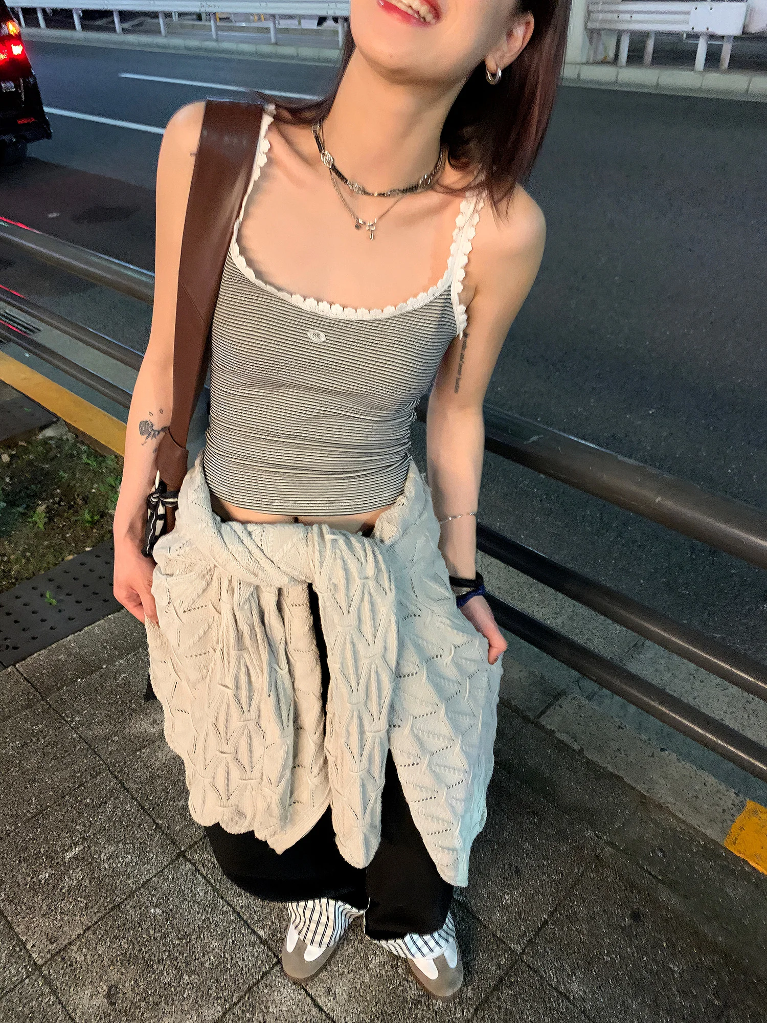 

Женский комфортный двусторонний топ LelyMooch с оборками и полосками, модный универсальный повседневный топ черно-белого цвета