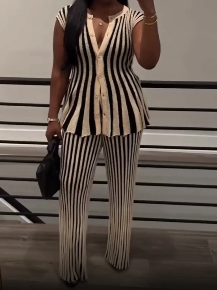 

Contrast Stripes Knitted Pants Suit Women Elegant O Neck Single Breasted Top Wide Leg Pants Set 2025 Chic Lady High Street Wear