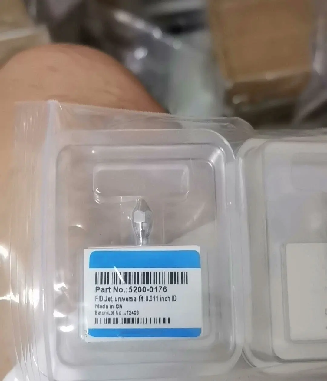 

Brand new 5200-0176 FID extrusion nozzle One-year warranty