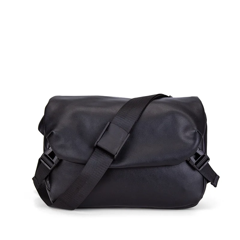 

New Men's Crossbody Bag Fashionable and Versatile Korean Version Casual Large Capacity Sports Shoulder Bag Commuting Bag