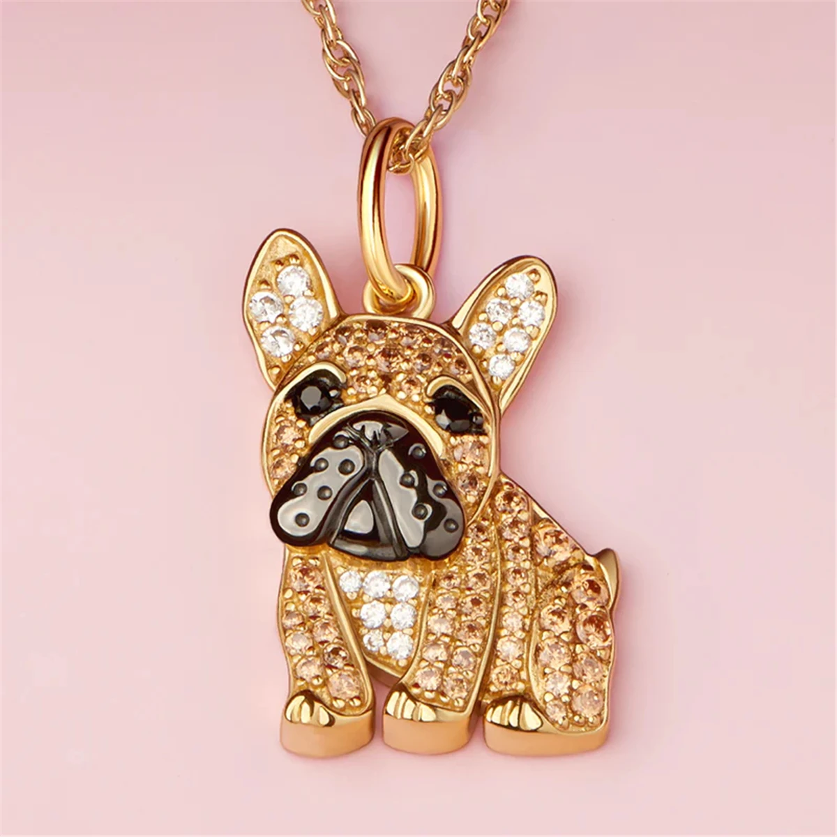 Exquisite Cute Golden Bulldog Pendant Necklace for Women Elegant Pet Puppy Jewelry Animal Accessories Dog Lovers Gift