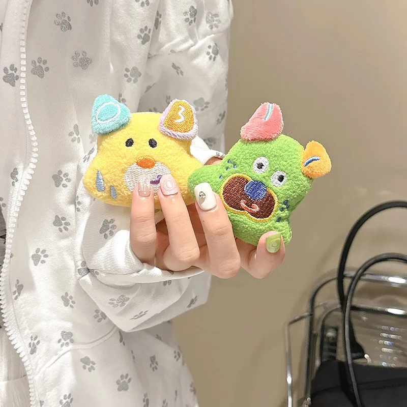 

Cartoon Plush Warm Dog Mobile Phone Holder Stand Fold Finger Grip Bracket Accessories Socket For iPhone 15 16 Xiaomi