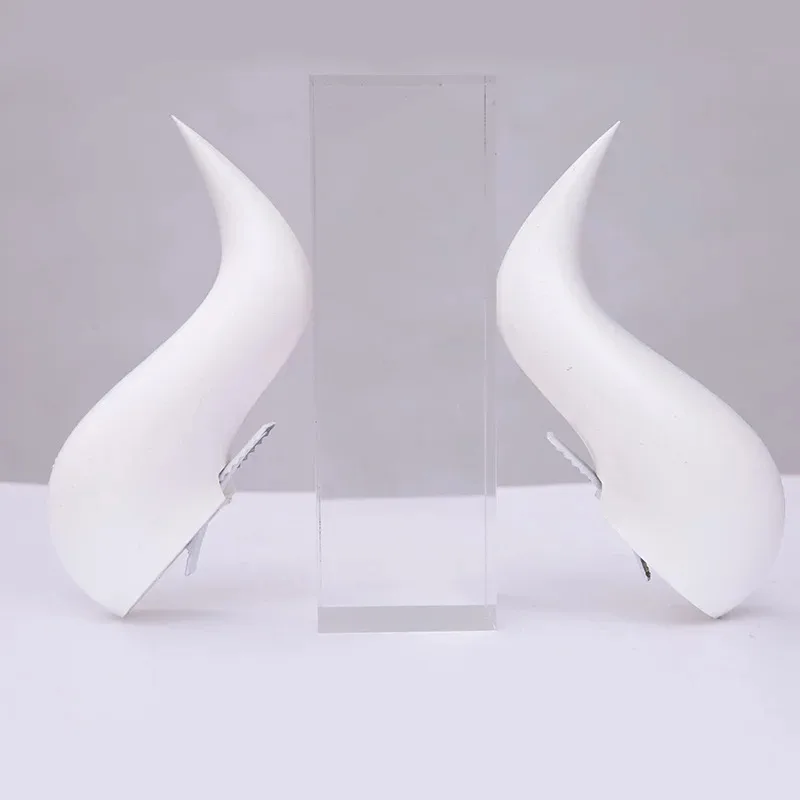 لعبة Helltaker لوسيفر Pandemonica Beezlebub Horns عقال للرأس على شكل تاج مشبك للرأس أغطية الرأس ملابس الشعر ملحقات الدعائم التأثيرية؛ 3، v'5.t