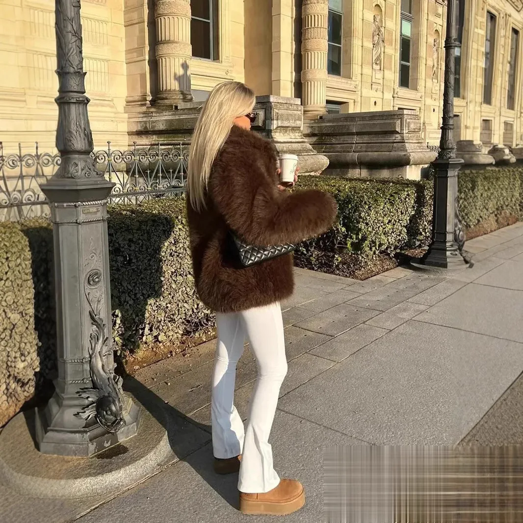 

New Winter Women Curly Fur Outwear Solid Comfortable Suit Collar Lady's Faux Fur Coat Detailed Artificial Fur Jacket For Female