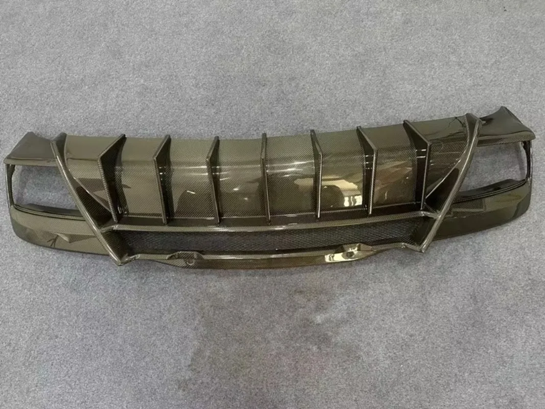 

Hot-selling car rear bumper spoiler forCorvette C8 carbon fiber rear diffuser